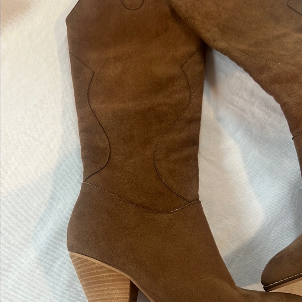 Mi.iM Brown Suede Heeled Boots with Chunky Heel - Picture 2 of 5